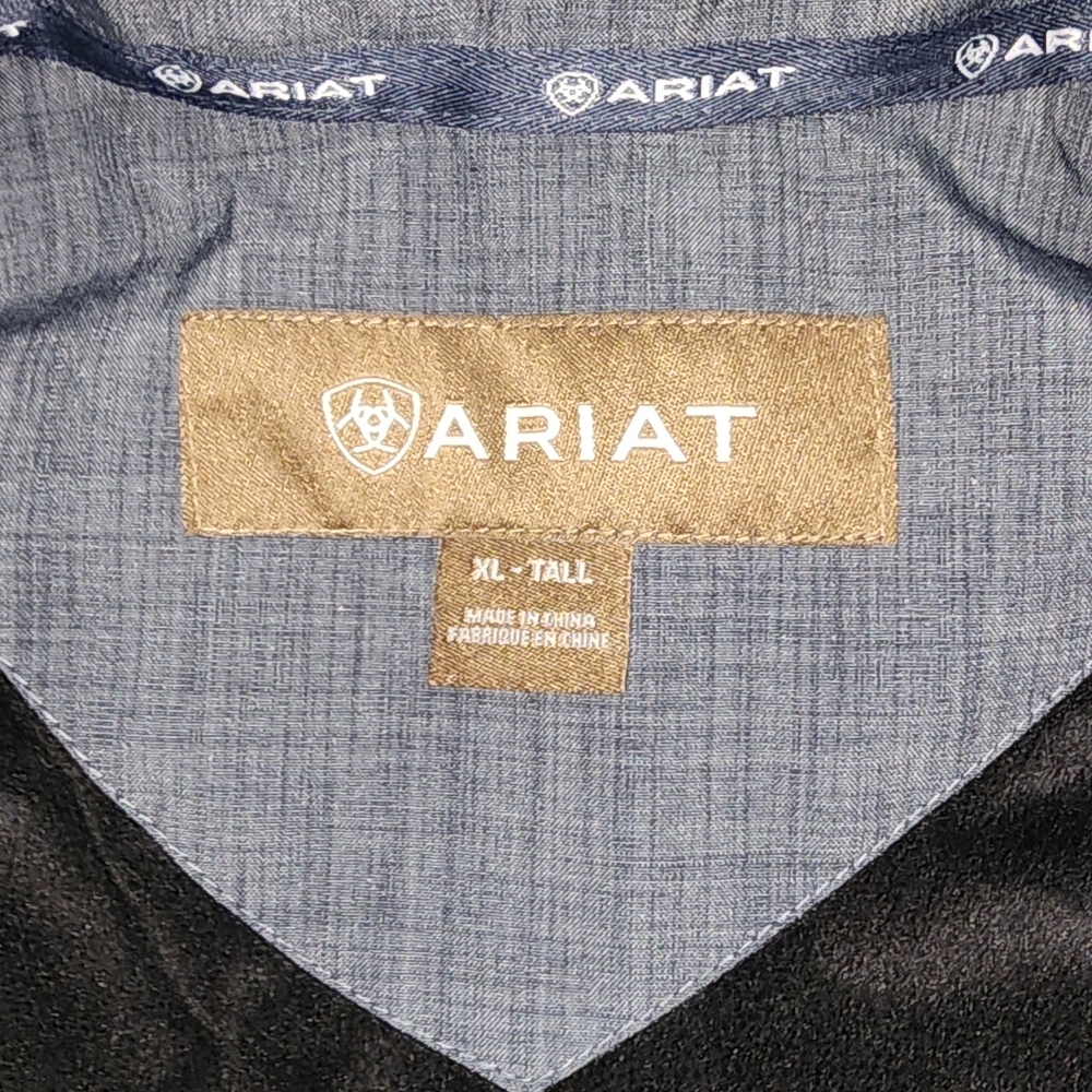 Ariat Vest w/ conceal and carry pocket